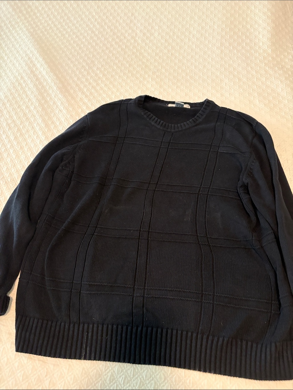 Geoffrey Beene Men's Black Crewneck Sweater with Grid Knit